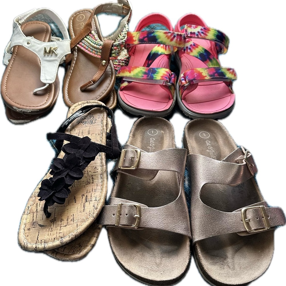 Bundle of 5 girls sandals-Size 1 Michael Kors, Northside, Cat&Jack
